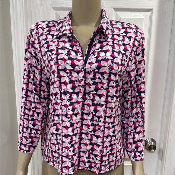 Pink and White 3/4 Sleeve Button Down Shirt with Notched Collar - Picture 2 of 8